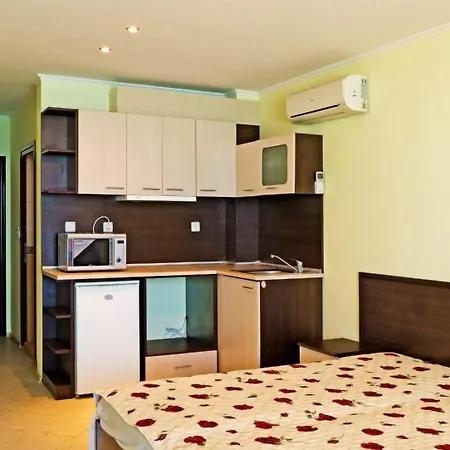Black Sea Paradise Szálloda 3*